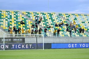 Τέταρτη σερί νίκη και μένει κορυφή η ΑΕΛ (φώτος)