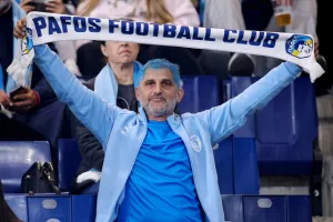 ΦΩΤΟΣ από την κερκίδα της Πάφου