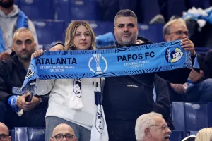 ΦΩΤΟΣ από την κερκίδα της Πάφου