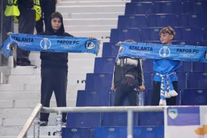 ΦΩΤΟΣ από την κερκίδα της Πάφου