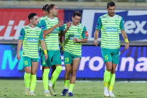Αγχωτική πρόκριση με παράταση, ΤΕΣΣΕΡΑ πέναλτι και... κόκκινη στον Αντερέγκεν! (Φωτογραφίες)