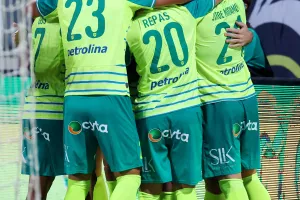 Με Παλεάρι και δύο γκολ... η ΑΕΚ λύγισε την Ομόνοια! (Φώτος)
