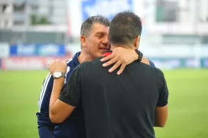 Νέα Σαλαμίνα - ΑΠΕΑ: Επιστροφή στις νίκες με τεσσάρα και πρόκριση!