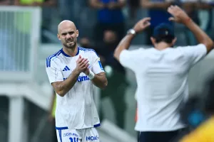Ματσάρα με έξι γκολ και... η μπίλια στο ''γαλάζιο''!