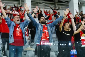 Ματσάρα με έξι γκολ και... η μπίλια στο ''γαλάζιο''!