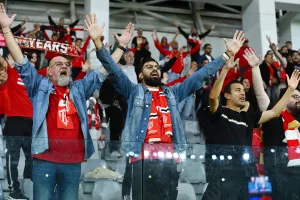 "Μαζί στις μάχες!"