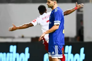 Νέα Σαλαμίνα - ΑΠΕΑ: Επιστροφή στις νίκες με τεσσάρα και πρόκριση!