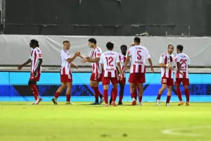 Νέα Σαλαμίνα - ΑΠΕΑ: Επιστροφή στις νίκες με τεσσάρα και πρόκριση!