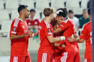 Ομόνοια - Μπενφίκα: Την κόντραρε... για ένα ημίχρονο