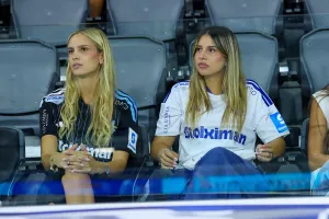 Τα όμορφα κορίτσια περίμεναν περισσότερα