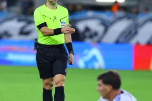 Απόλλων - Πάφος FC: Μεγάλη μάχη... χωρίς νικητή