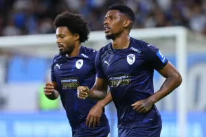 Απόλλων - Πάφος FC: Μεγάλη μάχη... χωρίς νικητή