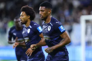 Απόλλων - Πάφος FC: Μεγάλη μάχη... χωρίς νικητή