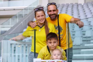 ΦΩΤΟΣ/Οι ΑΕΛίστες στην κερκίδα