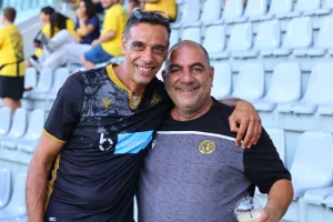 ΦΩΤΟΣ/Οι ΑΕΛίστες στην κερκίδα