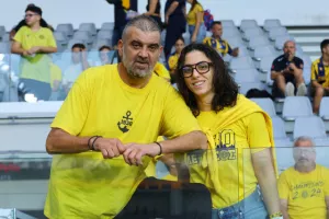 ΦΩΤΟΣ/Οι ΑΕΛίστες στην κερκίδα