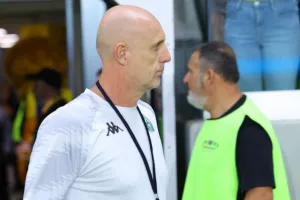 ΑΕΛ - Ομόνοια 29Μ: Ο Ουντέν "ξεκλείδωσε" το τρίποντο και την έστειλε κορυφή!