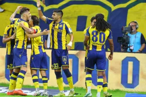 ΑΕΛ - Ομόνοια 29Μ: Ο Ουντέν "ξεκλείδωσε" το τρίποντο και την έστειλε κορυφή!