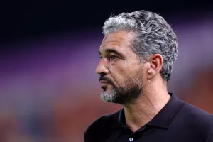 Γνώριμος, αγαπητός... αλλά αντίπαλος