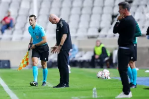 Ομόνοια - Μπενφίκα: Την κόντραρε... για ένα ημίχρονο