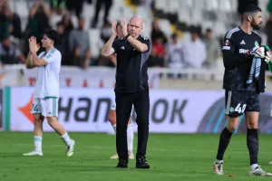 Ομόνοια - Μπενφίκα: Την κόντραρε... για ένα ημίχρονο