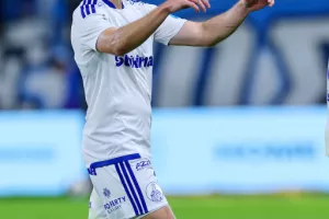 Απόλλων - Πάφος FC: Μεγάλη μάχη... χωρίς νικητή