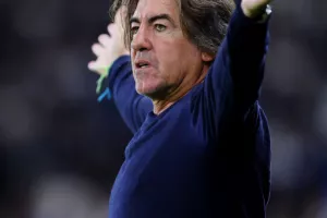 Απόλλων - Πάφος FC: Μεγάλη μάχη... χωρίς νικητή