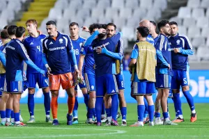 Με ψυχή και δέκα παίκτες η Εθνική μας, πρώτη νίκη και άλμα στη 2η θέση!