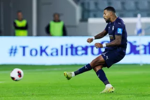 Απόλλων - Πάφος FC: Μεγάλη μάχη... χωρίς νικητή