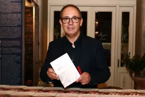 Παρουσιάστηκε το βιβλίο του Νίκου Γαβαλά “Η γέννηση ενός Θρύλου”