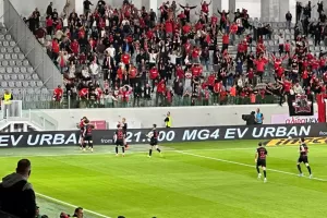 ΑΜΕΣΗ αντίδραση με Γκράντσιρ... Χ2! 