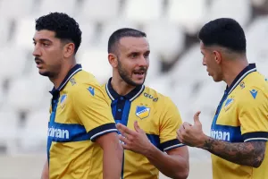 (Φιλικό)/ΑΠΟΕΛ-Ύψωνας 4-1