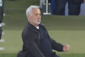 Μουρίνιο σε έκσταση! Ο πανηγυρισμός που έκλεψε την παράσταση