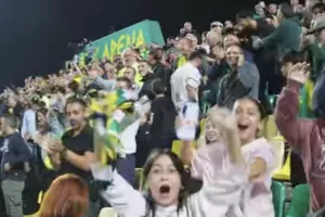 (Βίντεο) Φώναξε στον Λαγιούνι και... ΓΚΟΛ!