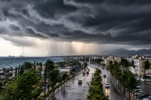 Σε επιφυλακή λόγω κακοκαιρίας – Τι συστήνει η Πολιτική Άμυνα