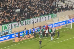 (Βίντεο kerkida) Η Θύρα 9 στήριξε μέχρι τέλους – Στο πέταλο για "ευχαριστώ"!
