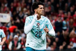 Κανσέλο για CR7: "Είναι το σύμβολο της Εθνικής/Να επιλυθεί ήρεμα και με τον σεβασμό που του αξίζει"