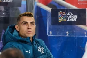 Στήριξη σε Κριστιάνο