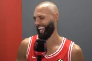 Φουρνιέ: Το trash talking, το fantasy, ο ύπνος του Βεζένκοβ και το back to back