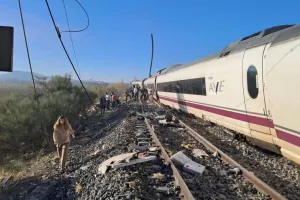 Τραγωδία στην Ισπανία: Συγκρούστηκαν τρένα υψηλής ταχύτητας - Τουλάχιστον 10 νεκροί