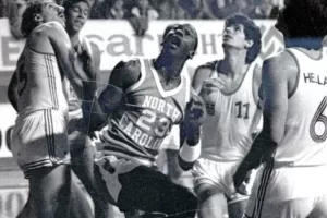 Γκάλης Vs Τζόρνταν: Όταν οι Θεοί του μπάσκετ βρέθηκαν στο ίδιο παρκέ