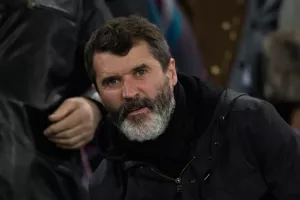 Ο Κιν στο πλευρό του Μαρτίνες: «Στήστε του άγαλμα»