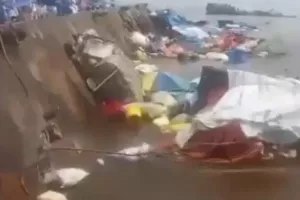 Σύγκρουση δύο πλοιαρίων σε ποταμό στο Κονγκό, τουλάχιστον 22 νεκροί