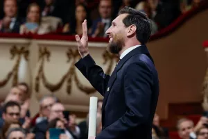 (Βίντεο) Μέσι: Σε αποθεωτικό κλίμα παρέλαβε τη διάκρισή του ως εξέχουσα προσωπικότητα! 