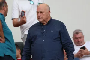 «Όταν τελειώσει τη διαιτητική του καριέρα έχει εξασφαλισμένη καριέρα χειρουργού»