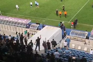ΕΝΤΟΝΕΣ ΑΠΟΔΟΚΙΜΑΣΙΕΣ προς τους διαιτητές (Bίντεο kerkida) 