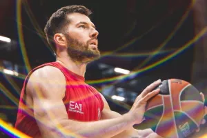 Τι συμβαίνει με τον Πίτερς: Η δυσαρέσκεια της εξέδρας και η δυσκολία προσαρμογής