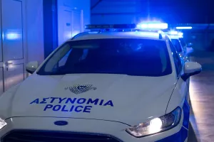 Βανδαλισμοί σε συγκρότημα στην Πάφο – Kουκουλοφόροι εισέβαλαν τα μεσάνυχτα
