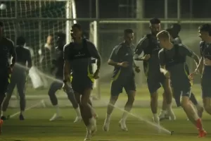 (Βίντεο) Έφτασε και... προπονήθηκε