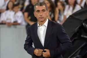«Αποχωρεί από τον Ολυμπιακό ο Αντόνιο Μιγκέλ Καρντόσο»